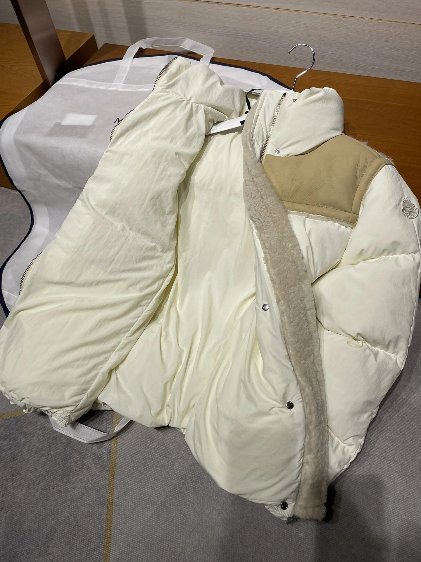 wg.luxury-- 7o9385r Down jacket white goose down item:E-F409J2225H